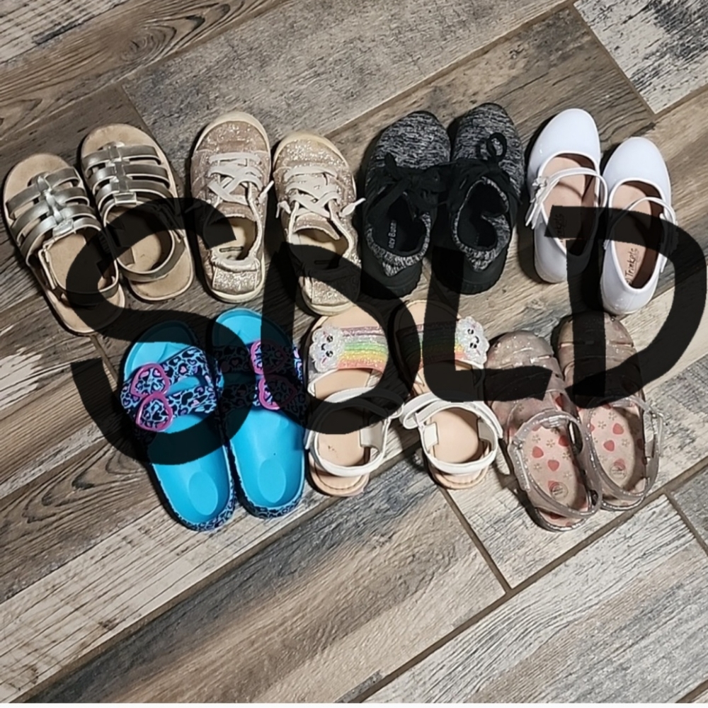 Used bundle toddler size 11 shoes